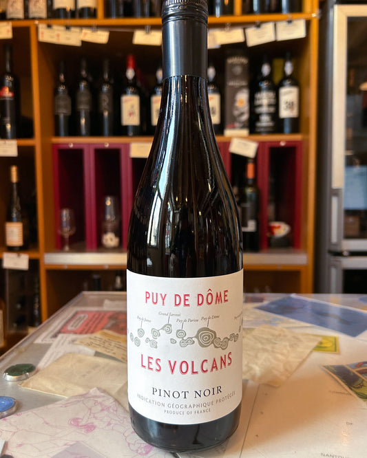 Les Volcans Pinot Noir 750ml